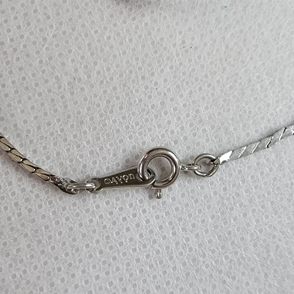 Signed Avon Vintage Silver Tone Chain Bracelet